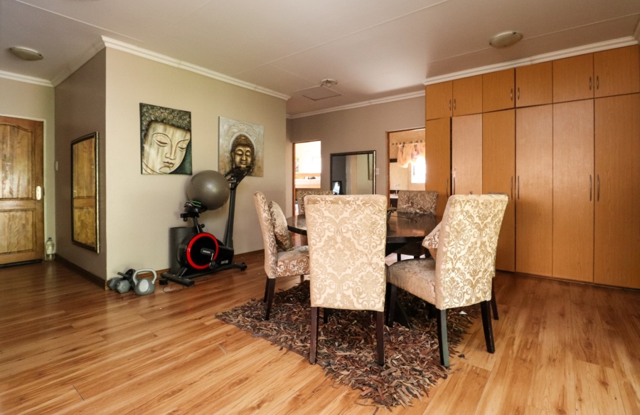 3 Bedroom Property for Sale in Wilkoppies North West